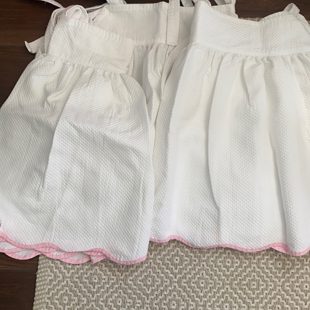 Biscuit Home Pique Crib Skirt